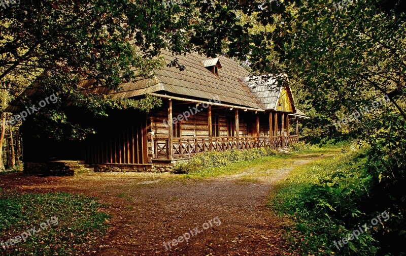 Cottage House Old House Wooden House Monument