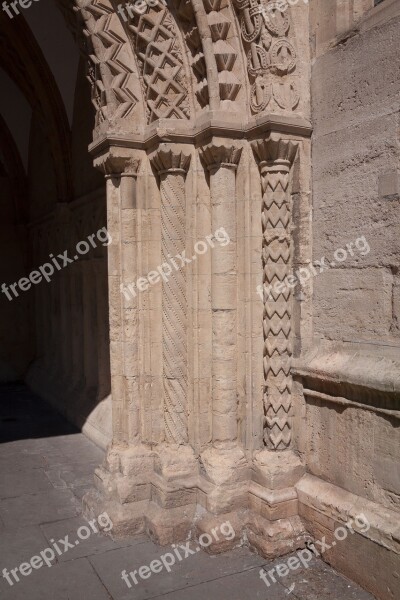 Columnar Norman Gatehouse Ornament Input