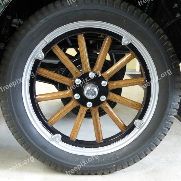 Wheel Mature Ford Ford T Oldtimer