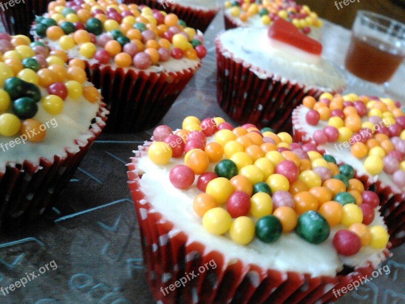 Cupcakes Candy Cakes Cereal Balls Pastry