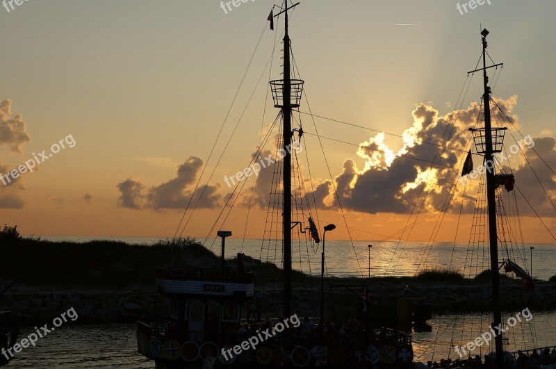 Sailing Vessel Port Kołobrzeg Poland Abendstimmung