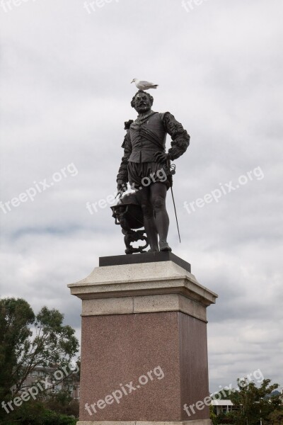 Francis Drake Statue Vice Admiral English Circumnavigator Monument