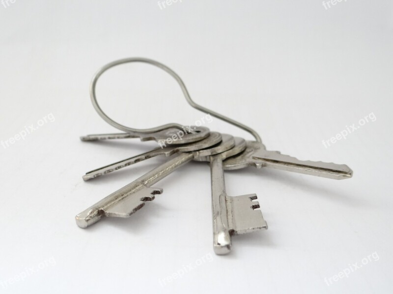 Keys Bunch White Metal Grey