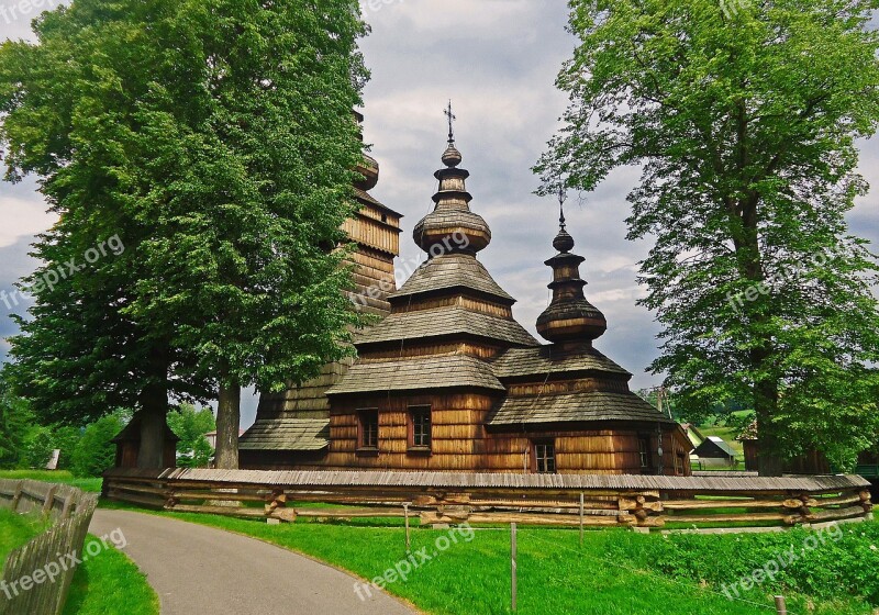 Orthodox Church The Greek Catholic Church Church Of St Nicholas Paraskewii Kwiatoń Is A Commune