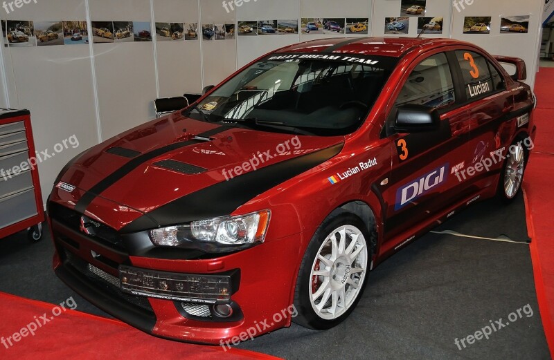 Racing Car Mitsubishi Lancer Tuning Expo