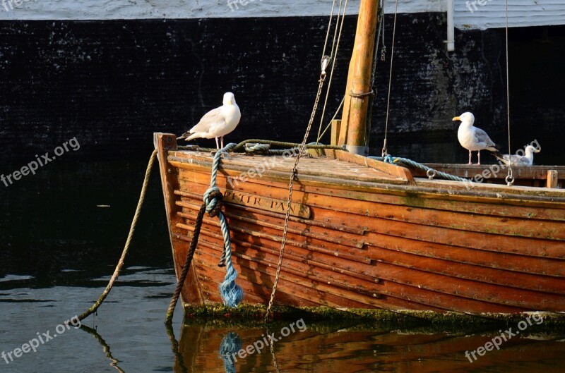 Fishing Boat Port Romantic Water Boat