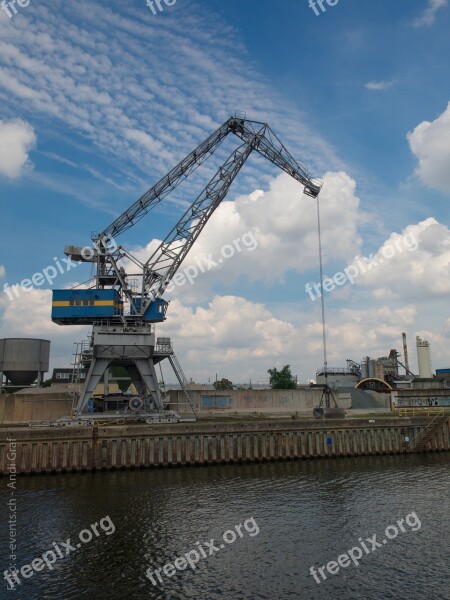 Frankfurt Harbour Crane Main Bank Water