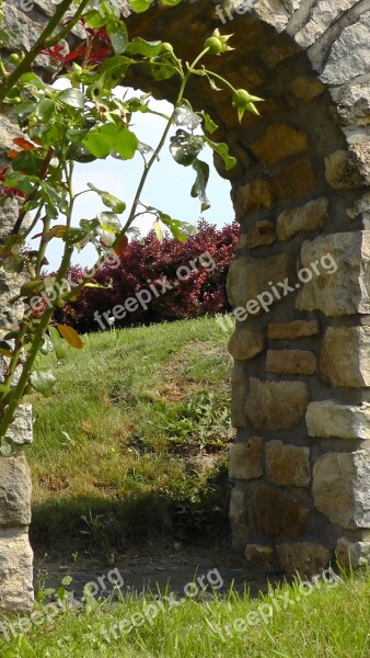 Stone Gate Forward Hedge Natural Stone Solid