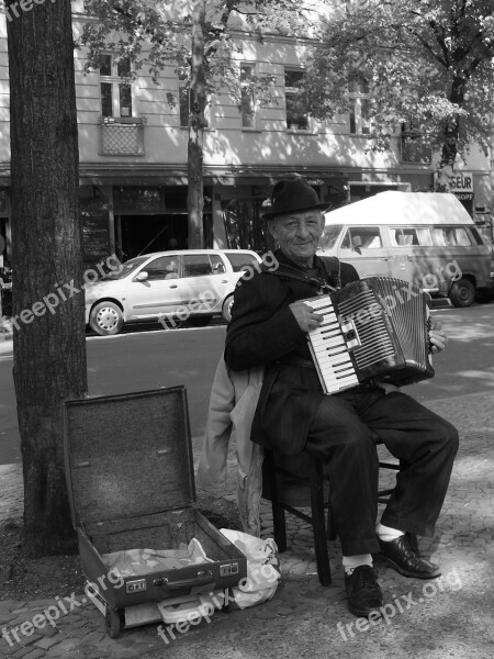 Street Musicians Accordion Player Older Gentleman Accordion Free Photos