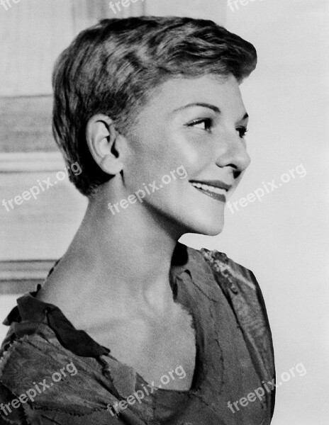 Mary Martin As Peter Pan Actress Singer Broadway Star