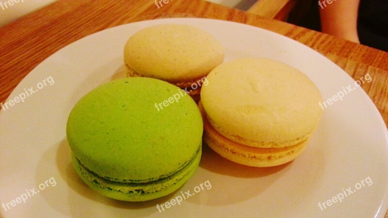 Macaroon Food Dessert Snack Free Photos