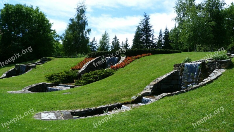 Landscape Fountains Urban Setting Lawn Green