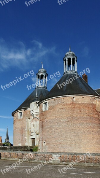 Saint Fargeau Castle France Country Of The Loire Fortifications