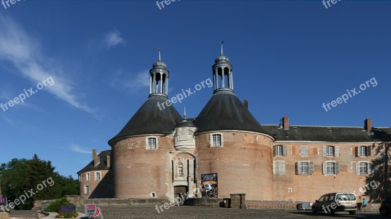 Saint Fargeau Castle France Country Of The Loire Fortifications