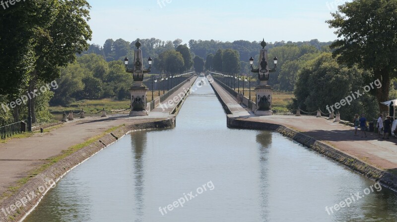 Aqueduct Briare Water Courses France Burgundy