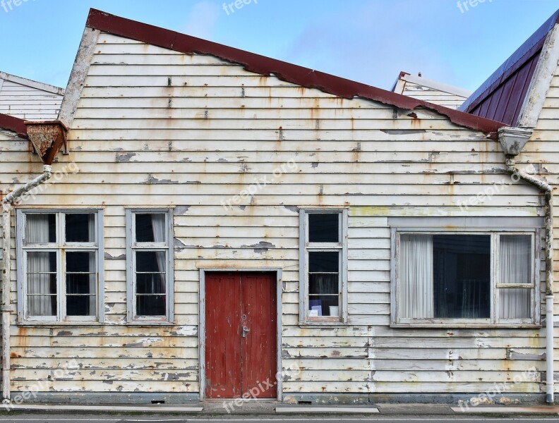 Old Building Abandoned Crumbling Architecture