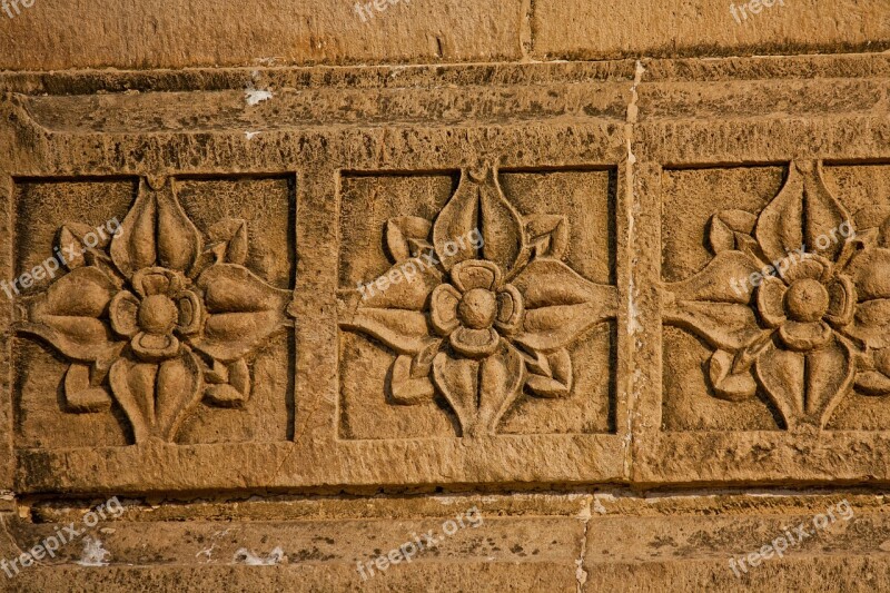 Carved Flower Pattern Wood Wall