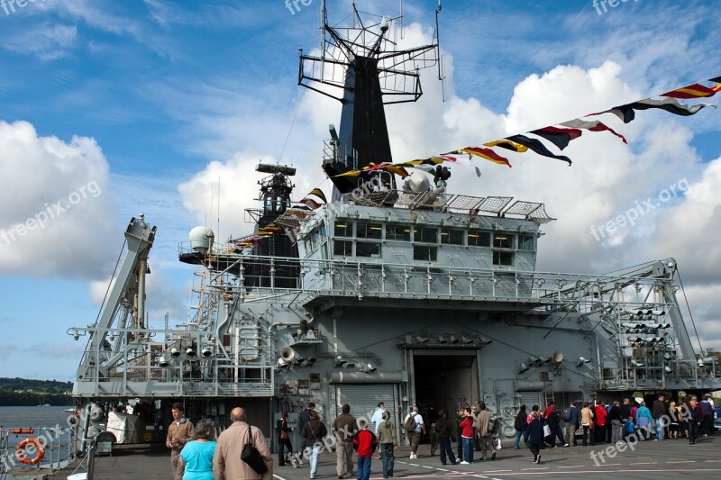 Hms Bulwark Amphibious Dock Royal Navy Open Day Navigation Bridge