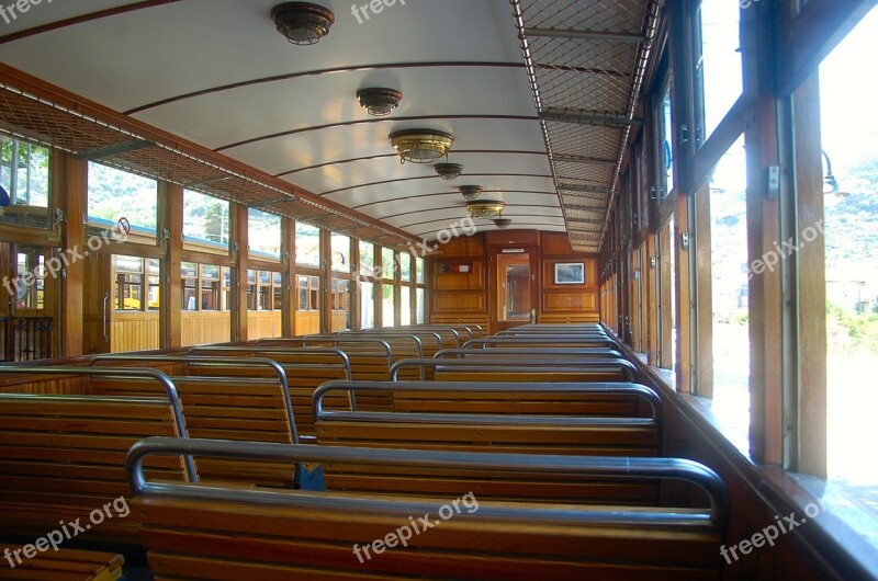 Wagon Interior Train Zugfahrt Railway