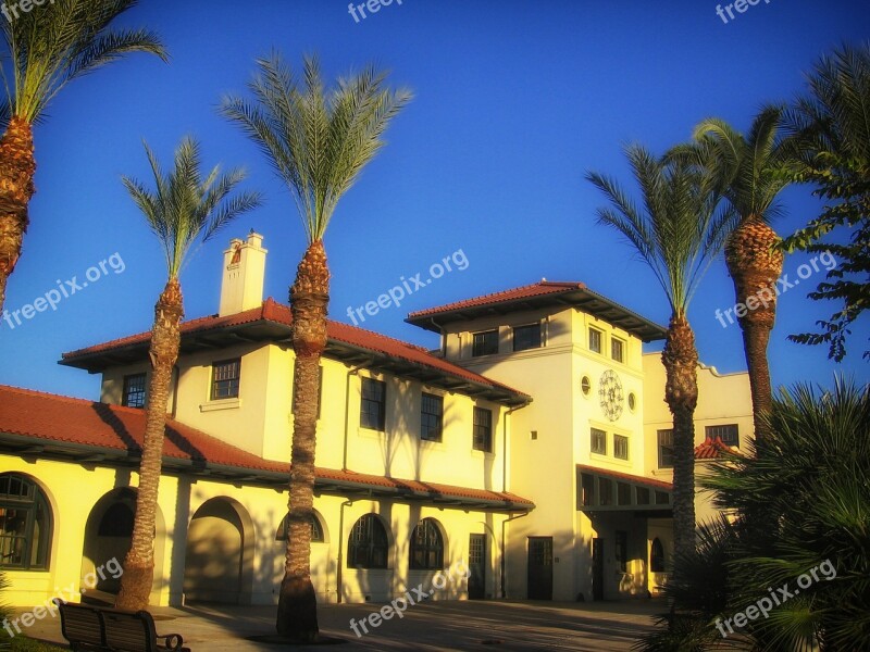 Fresno California Train Station Palms Palm Trees