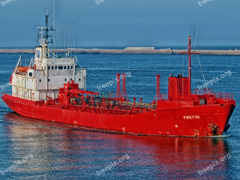 Ship Harbor Bay Cargo Hdr