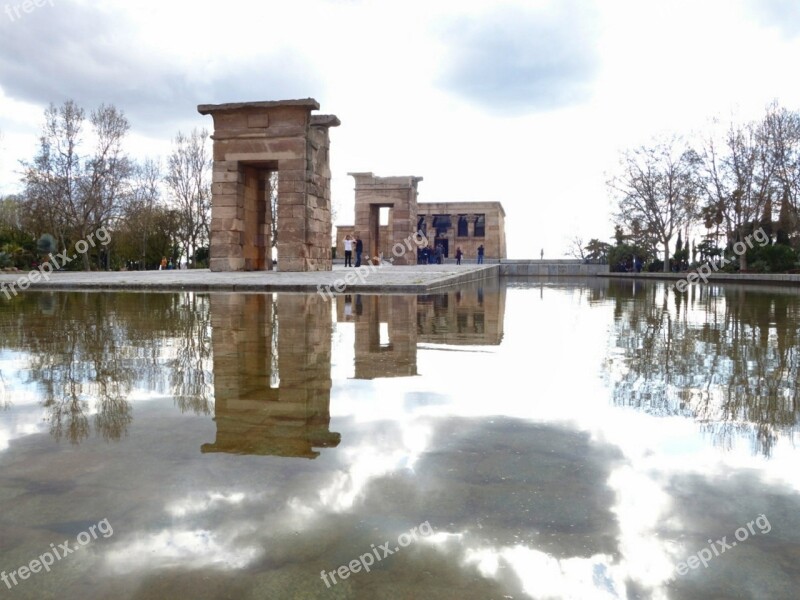 Temple Egyptian Madrid Highlights Water