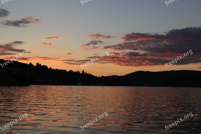 Surface Water Water-level Sky Reflection