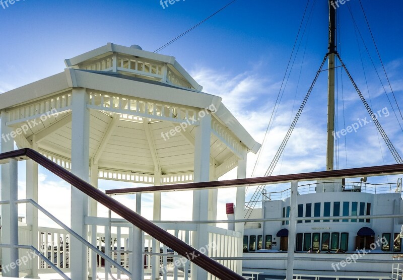 Pavilion Ship Queen Mary Cruise Ship Travel