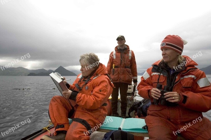 Crew Research Boat Females Two