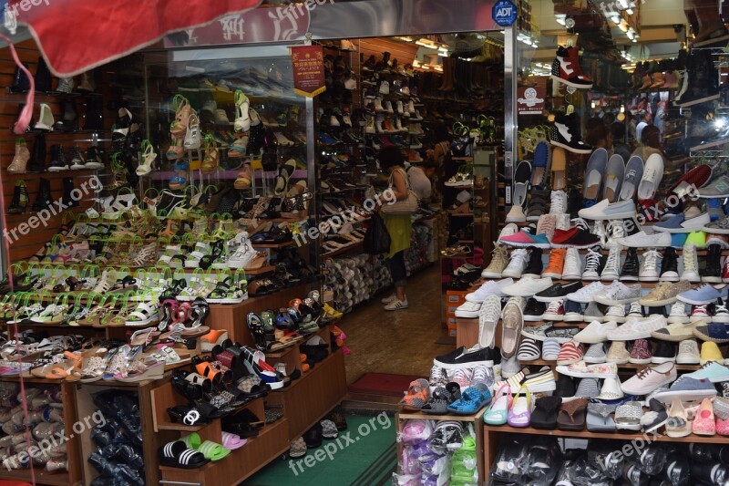 Traditional Market Shoes Shopping Center Slippers Seoul's Namdaemun Gate