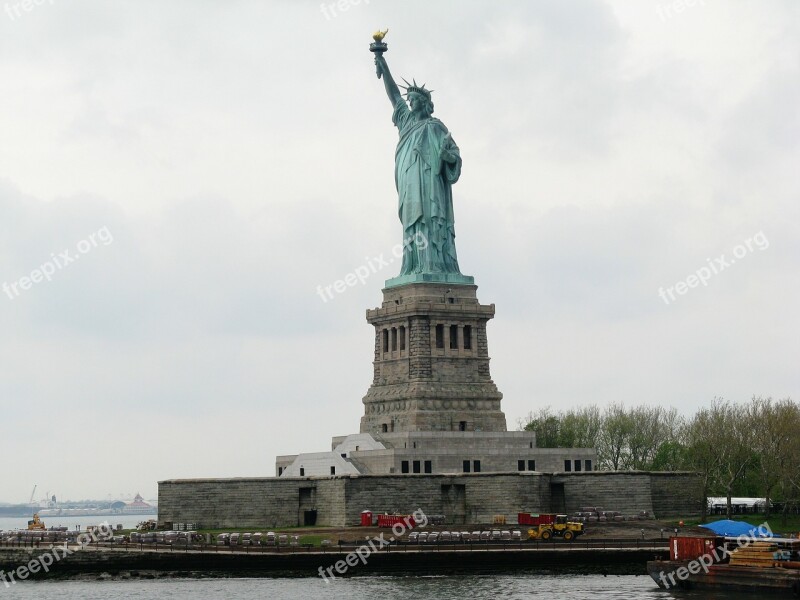 Statue Of Liberty New York Manhattan Harbor Architecture