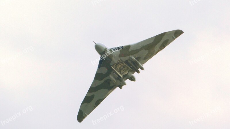 Air Show Vulcan Bomber Aeroplane British