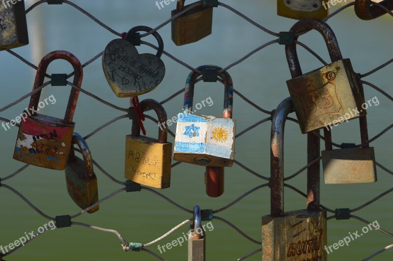 Lock Clasps Bridge Padlock Love