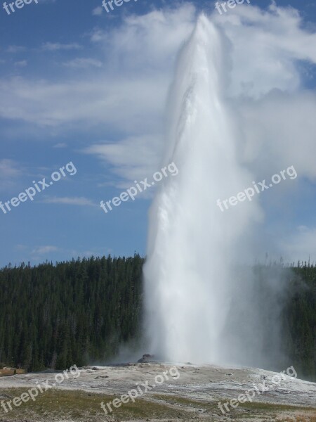 Yellowstone Old Faithful Geyser Hot Spring America