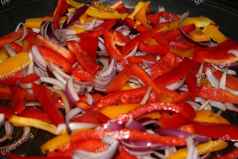 Pepper Yellow Red Onion Salad