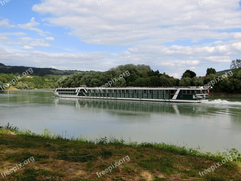 Danube Ship Tourism Water Ship Hotel