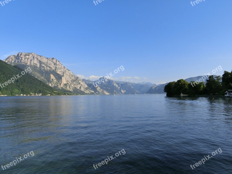 Traunsee Lake Water Landscape Mountains