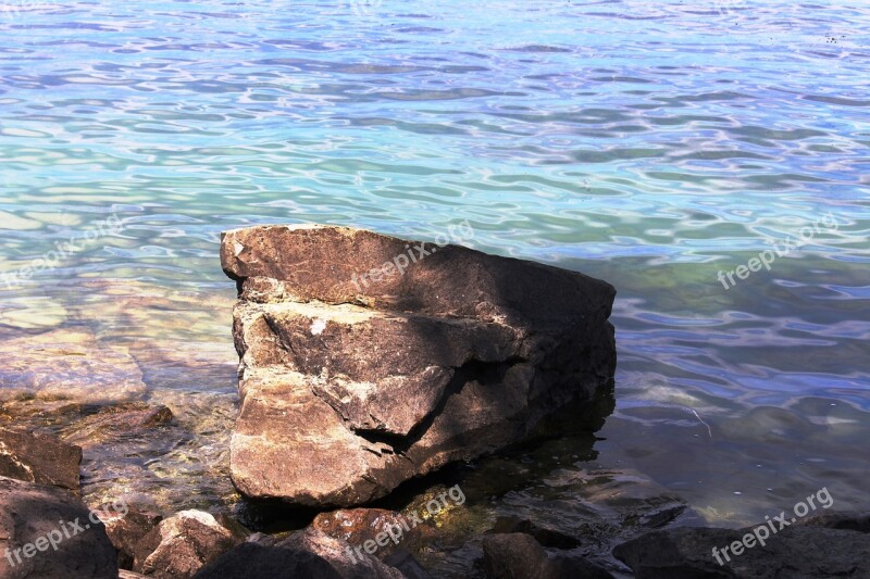 Lake Bank Stone Large Farbenspiel