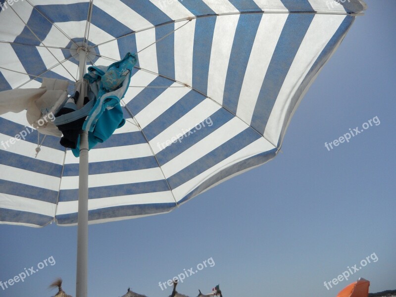 Screen Parasol Striped Beach Sea