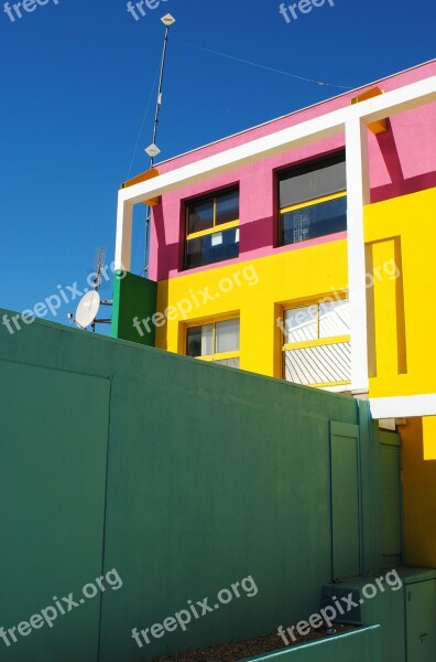 Architecture House Live Pink Yellow