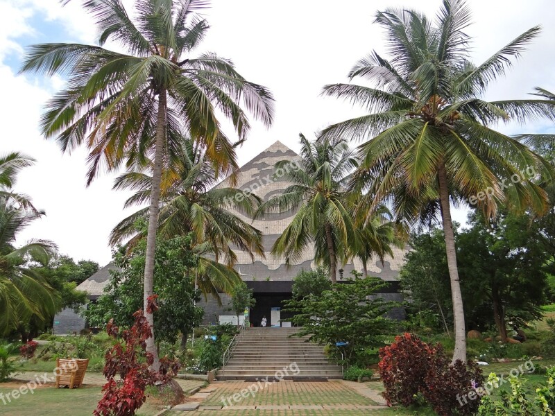 Pyramid Meditation Yoga Pyramid Valley Karnataka