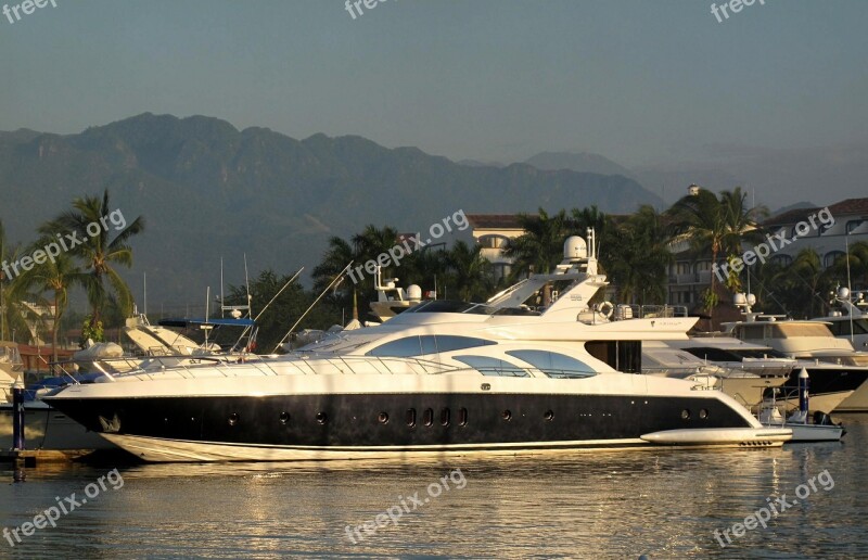 Yacht Boat Leisure Vessel Marine Marina