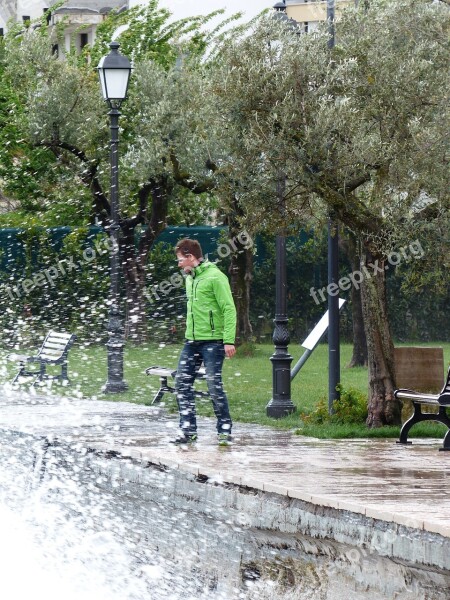 Man Human Person Wet Spray