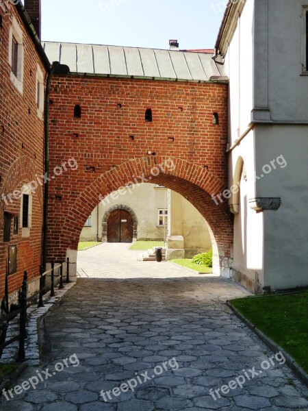 Gateway Transition Brick Way Monument