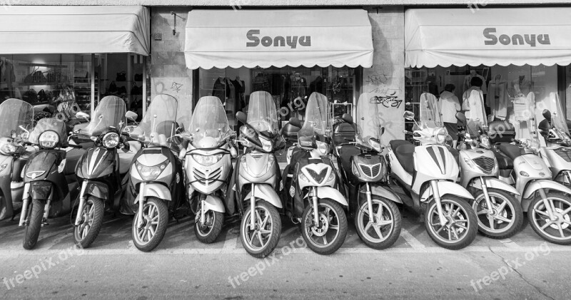 Motorbikes Italy Shopping Free Photos