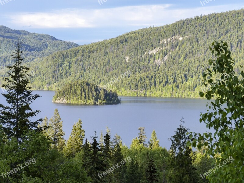 Island Canim Lake British Columbia Canada Scenery