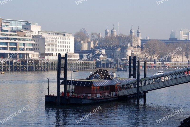 Landing Pier Boat Landing Tower Of London London