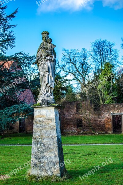 Sculpture Castle Herten Madonna Hdr