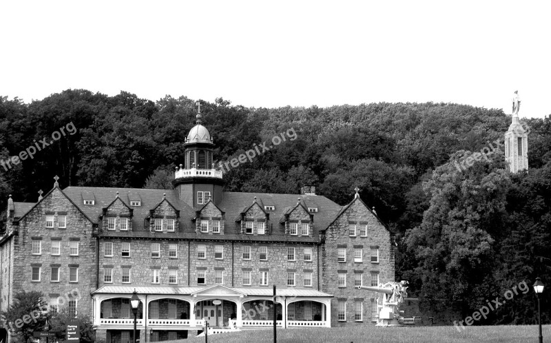 Mount Saint Mary's University Mary School Building