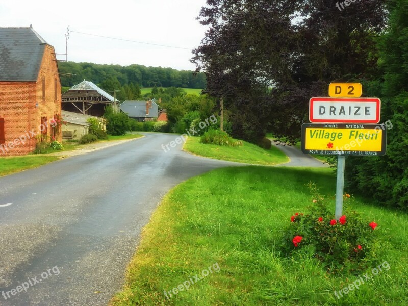 Draize France Village Buildings Street